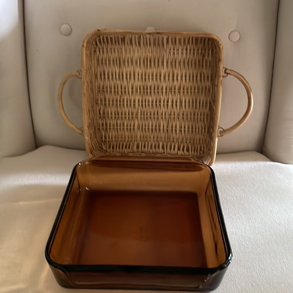 Anchor Hocking Amber Fire King Square Casserole Dish with Basket - Picture 9 of 10